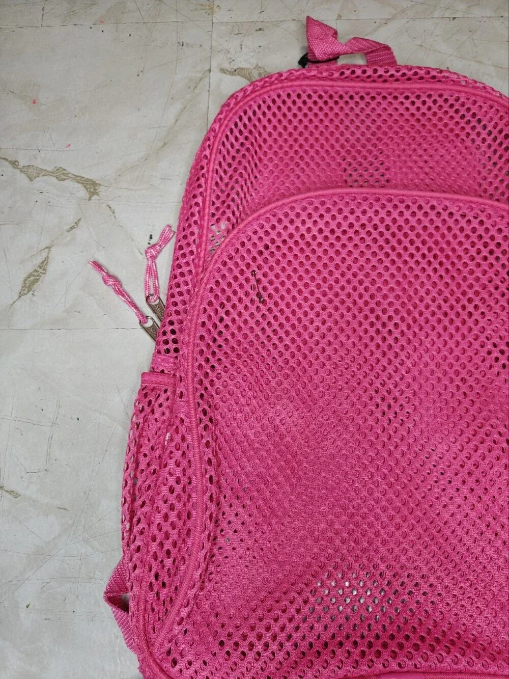 Bright Pink Women’s Mesh Travel Organizer Bag